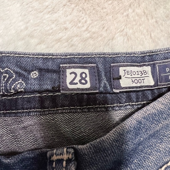 Miss Me boot cut jeans size 28 - Picture 3 of 13